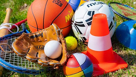 Verschillend sportmateriaal